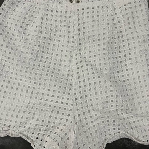 Kimchi Blue, Size L. White Lace Romper - Picture 3 of 7